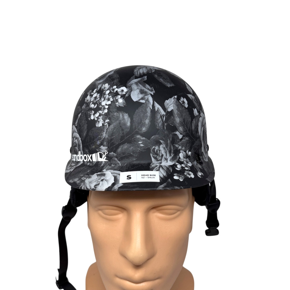 Sandbox Classic 2.0 Snow Helmet Epoxy Run Black Gray Floral Flowers Rare sz S